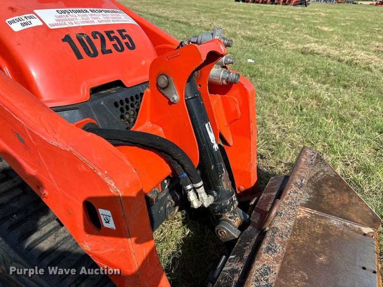 image for item DM0330 2021 Kubota  SCL1000 compact utility loader
