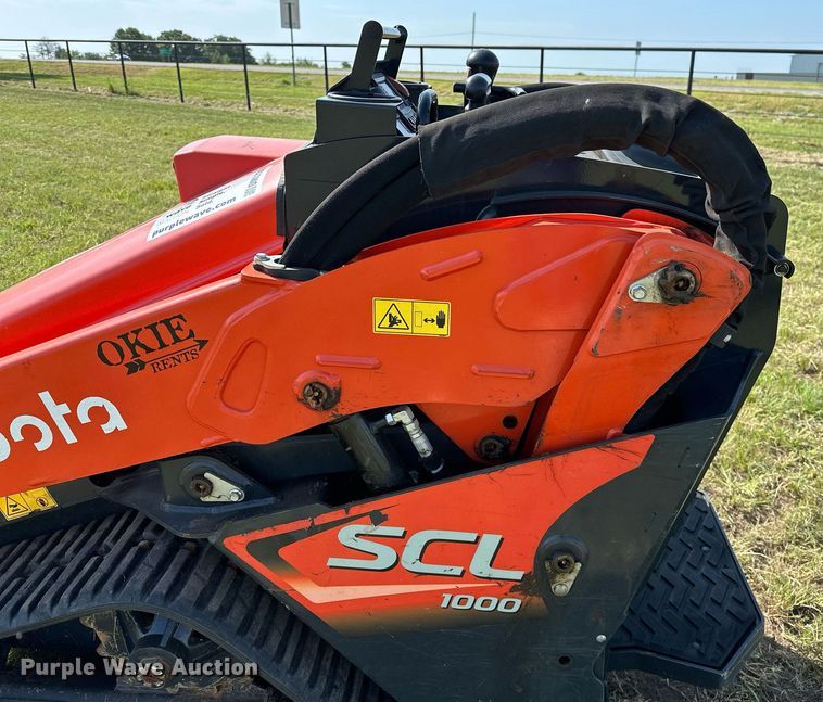 image for item DM0330 2021 Kubota  SCL1000 compact utility loader