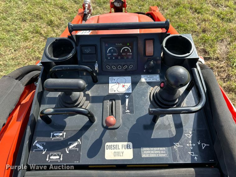 image for item DM0330 2021 Kubota  SCL1000 compact utility loader