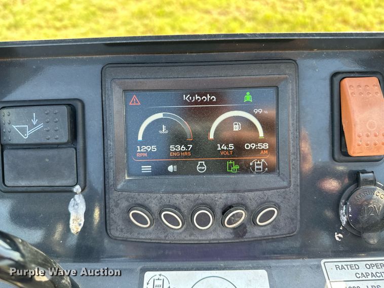 image for item DM0330 2021 Kubota  SCL1000 compact utility loader