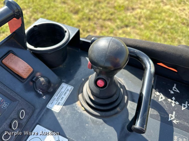 image for item DM0330 2021 Kubota  SCL1000 compact utility loader