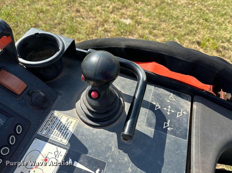 image for item DM0331 2021 Kubota  SCL1000 compact utility loader