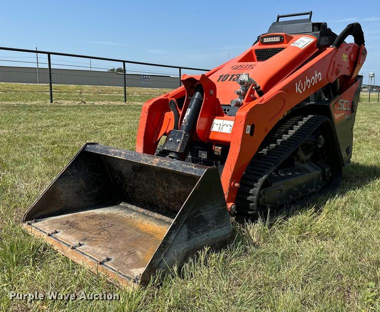 image for item DM0332 2021 Kubota  SCL1000 compact utility loader