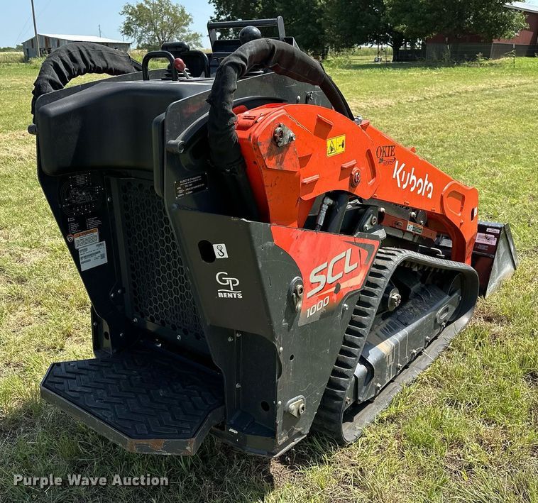 image for item DM0332 2021 Kubota  SCL1000 compact utility loader