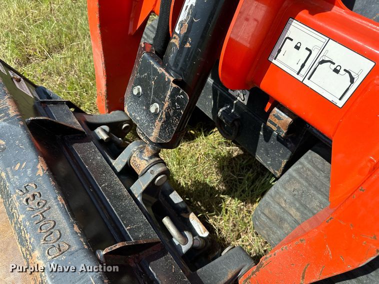 image for item DM0332 2021 Kubota  SCL1000 compact utility loader