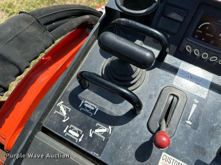 image for item DM0332 2021 Kubota  SCL1000 compact utility loader