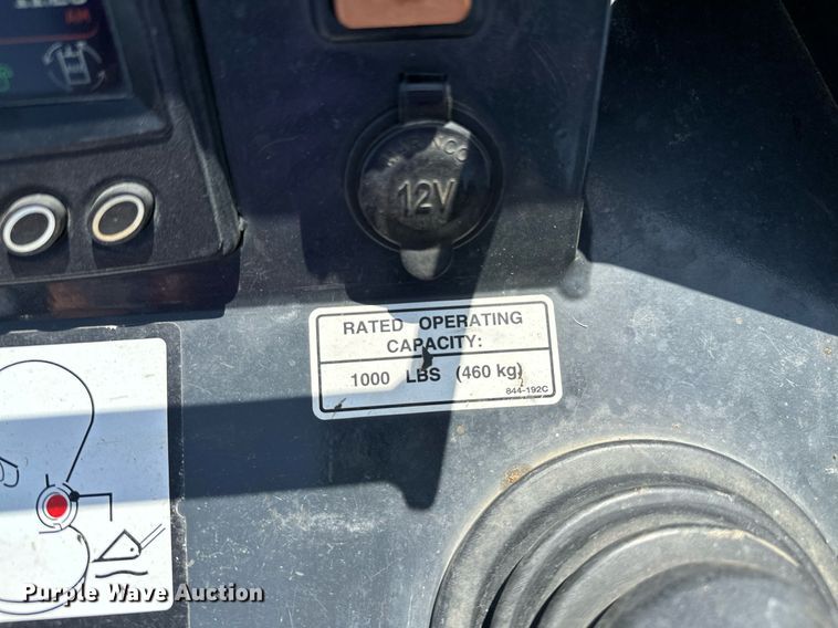 image for item DM0332 2021 Kubota  SCL1000 compact utility loader