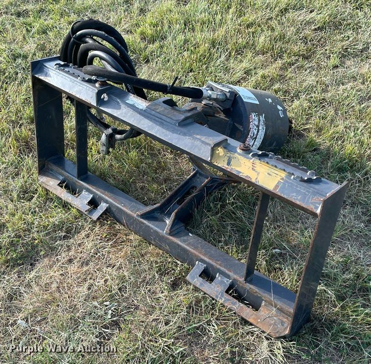 image for item DM0336 2015 Paladin  X1975 skid steer auger 