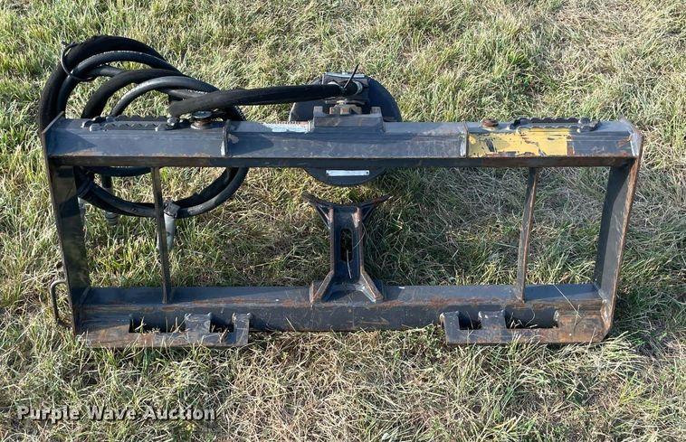 image for item DM0336 2015 Paladin  X1975 skid steer auger 