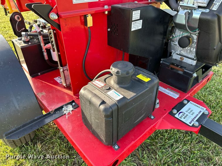 image for item DM0338 2021 Barreto 3107C wood chipper