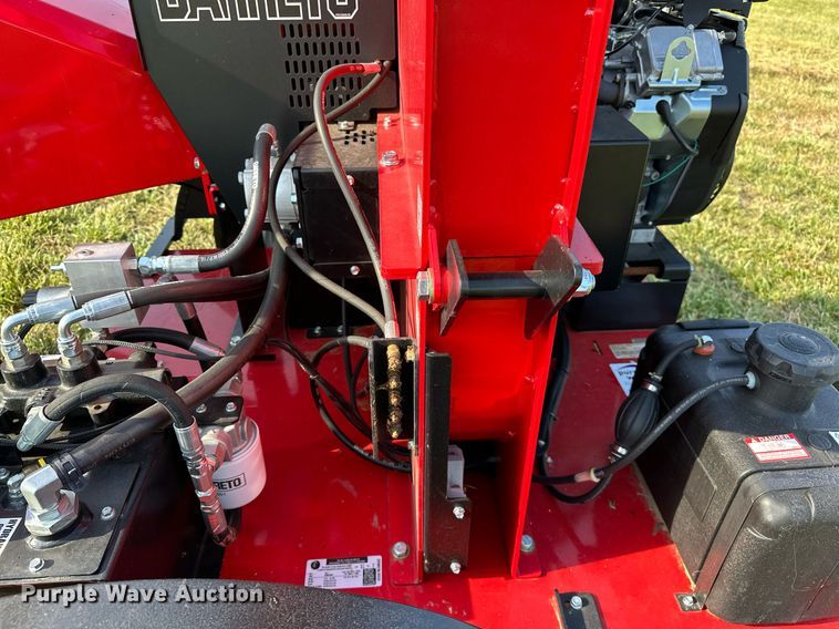 image for item DM0340 2022 Barreto  3107C wood chipper