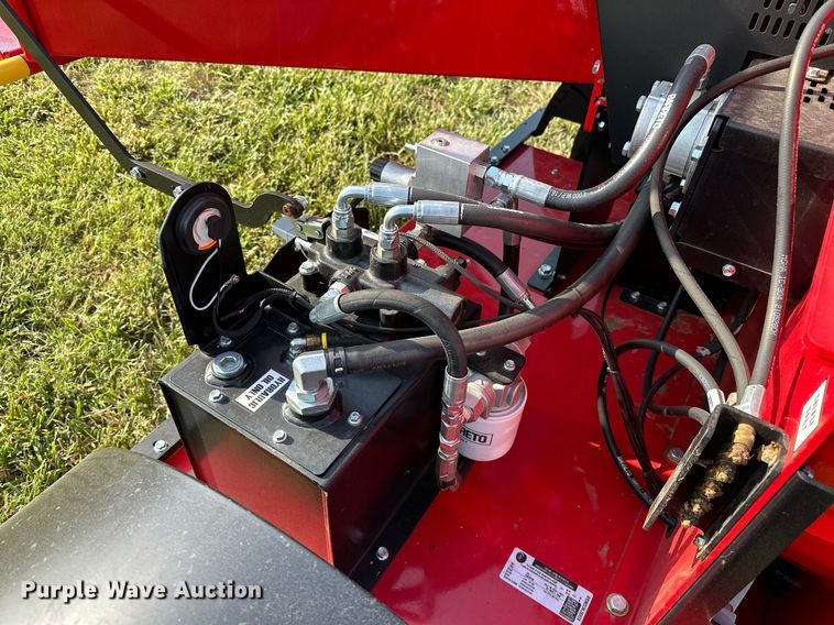 image for item DM0340 2022 Barreto  3107C wood chipper