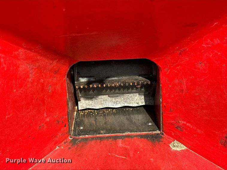 image for item DM0340 2022 Barreto  3107C wood chipper