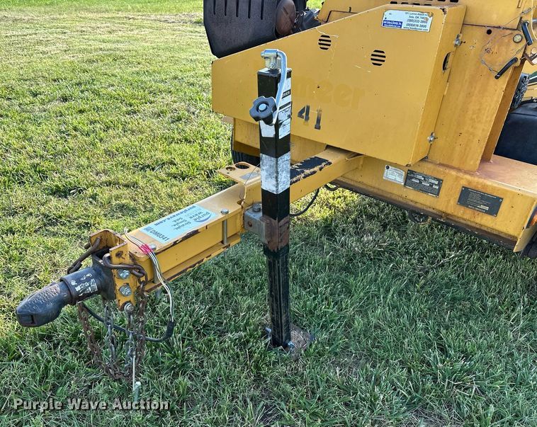 image for item DM0341 2014 Vermeer BC700XL wood chipper