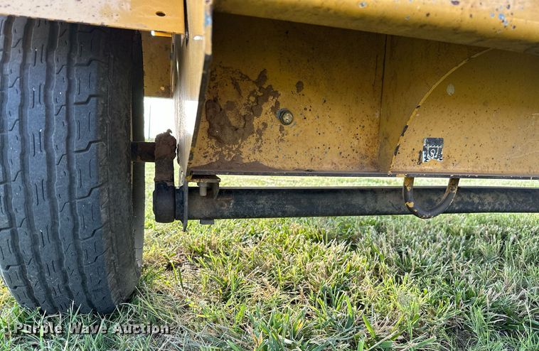 image for item DM0341 2014 Vermeer BC700XL wood chipper