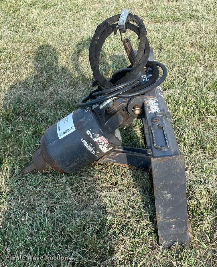 image for item DM0342 2015 Paladin X1975 skid steer auger