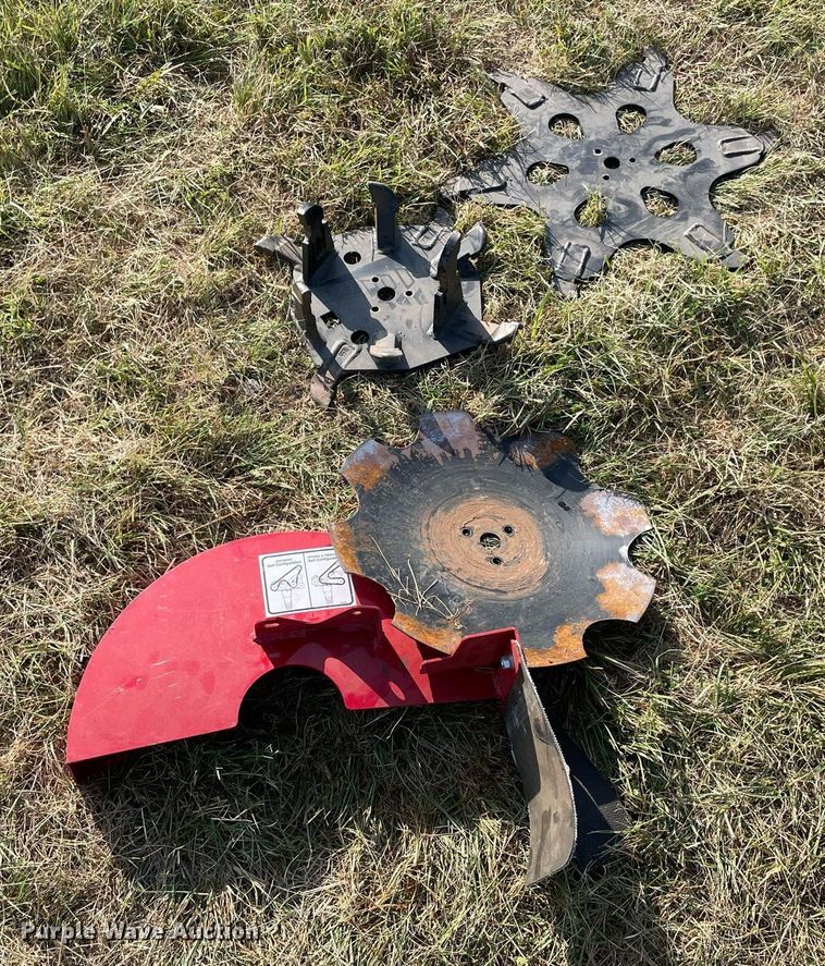 image for item DM0343 2022 Turf Teq 1305 edger 