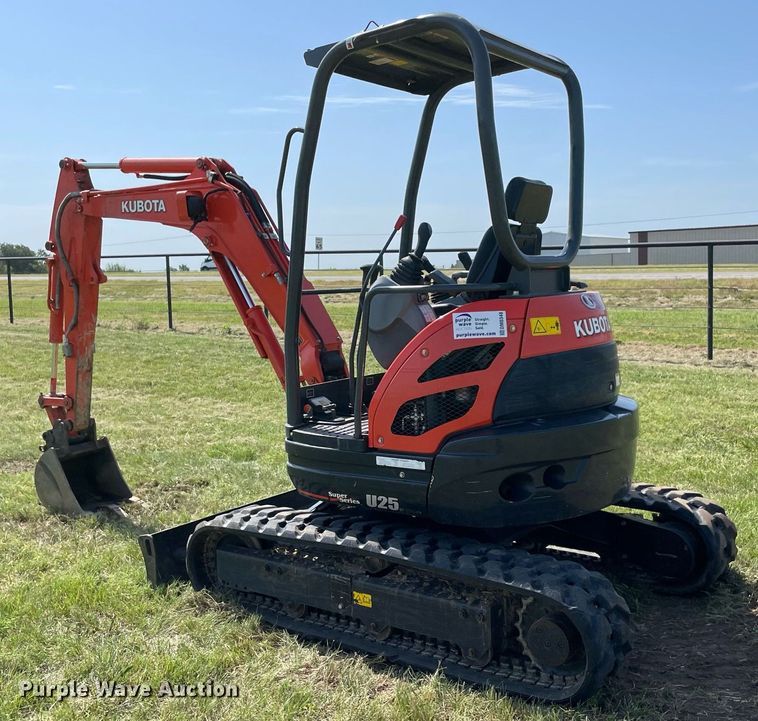 image for item DM0348 2020 Kubota U25 mini excavator