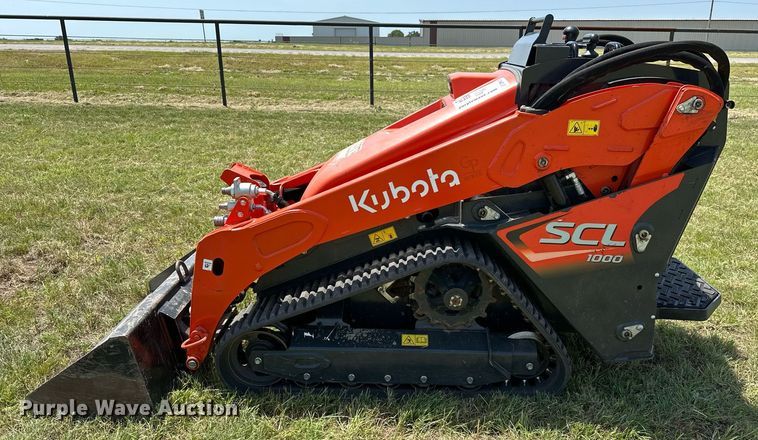 image for item DM0355 2021 Kubota  SCL1000 compact utility loader