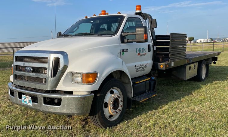 image for item DM0362 2015 Ford F650 Super Duty rollback truck