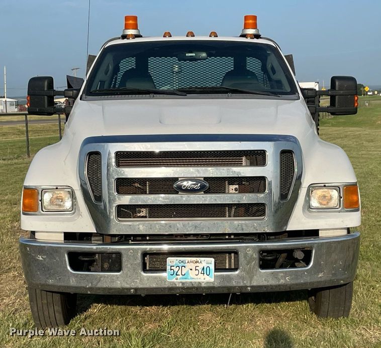 image for item DM0362 2015 Ford F650 Super Duty rollback truck