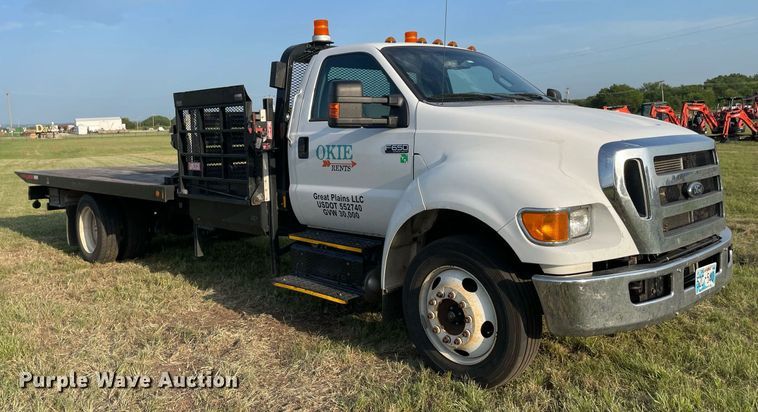 image for item DM0362 2015 Ford F650 Super Duty rollback truck