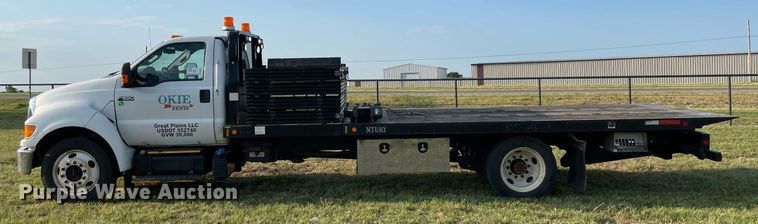 image for item DM0362 2015 Ford F650 Super Duty rollback truck