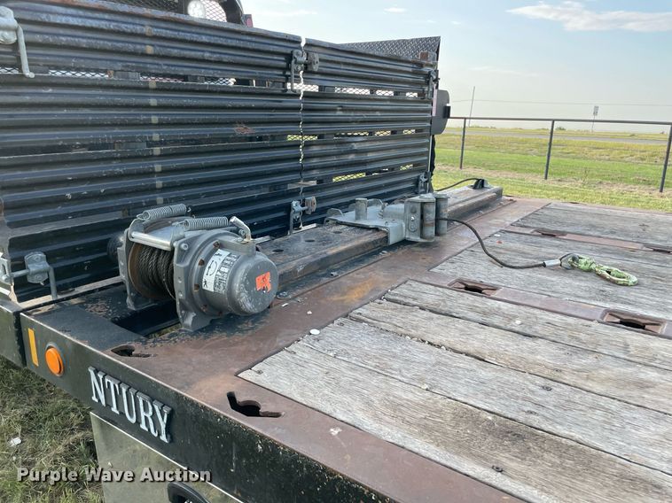 image for item DM0362 2015 Ford F650 Super Duty rollback truck