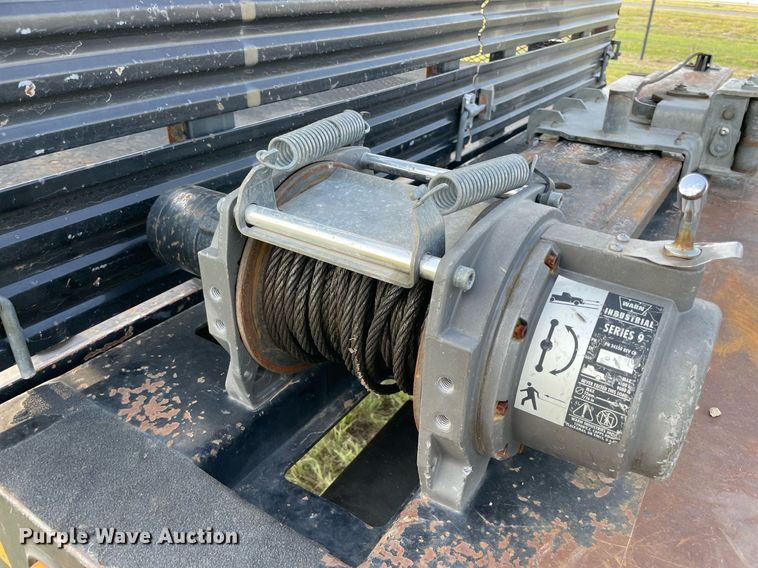 image for item DM0362 2015 Ford F650 Super Duty rollback truck