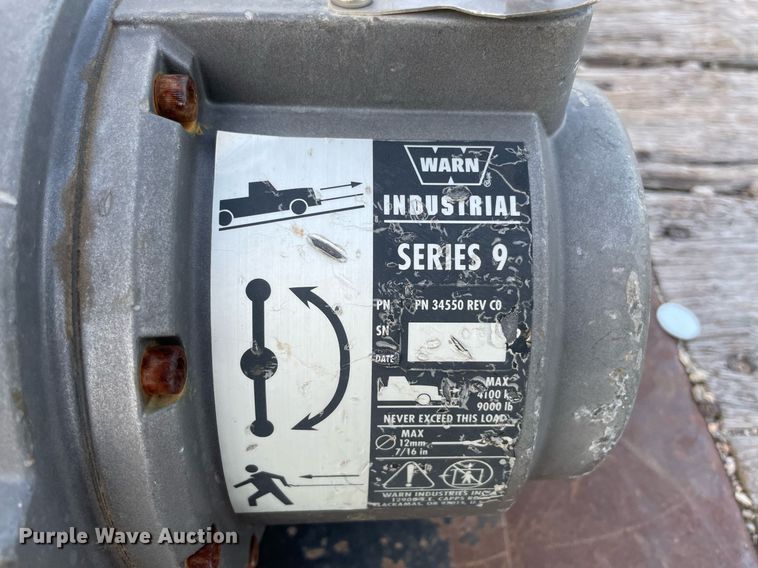 image for item DM0362 2015 Ford F650 Super Duty rollback truck