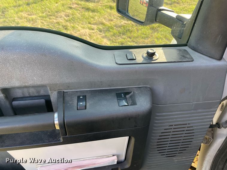 image for item DM0362 2015 Ford F650 Super Duty rollback truck