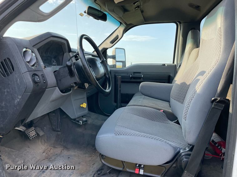 image for item DM0362 2015 Ford F650 Super Duty rollback truck