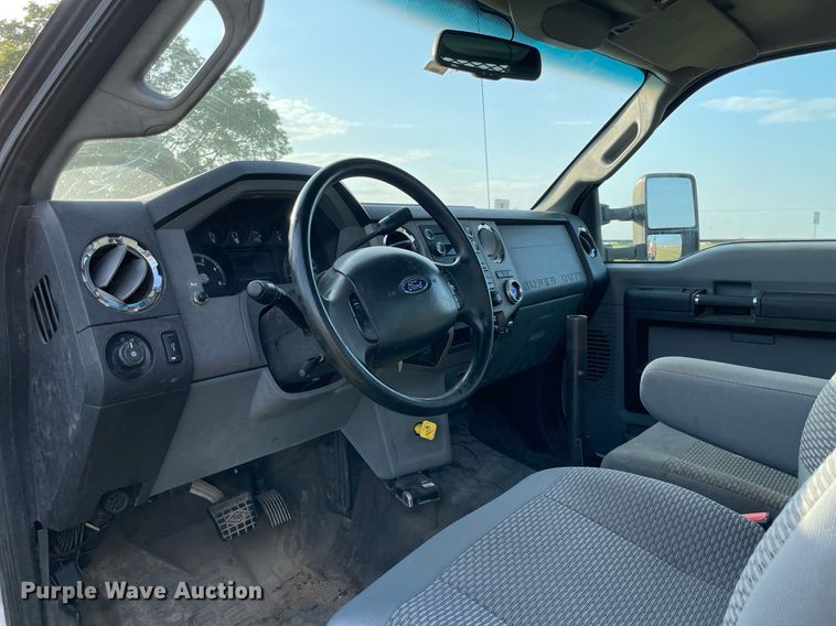 image for item DM0362 2015 Ford F650 Super Duty rollback truck