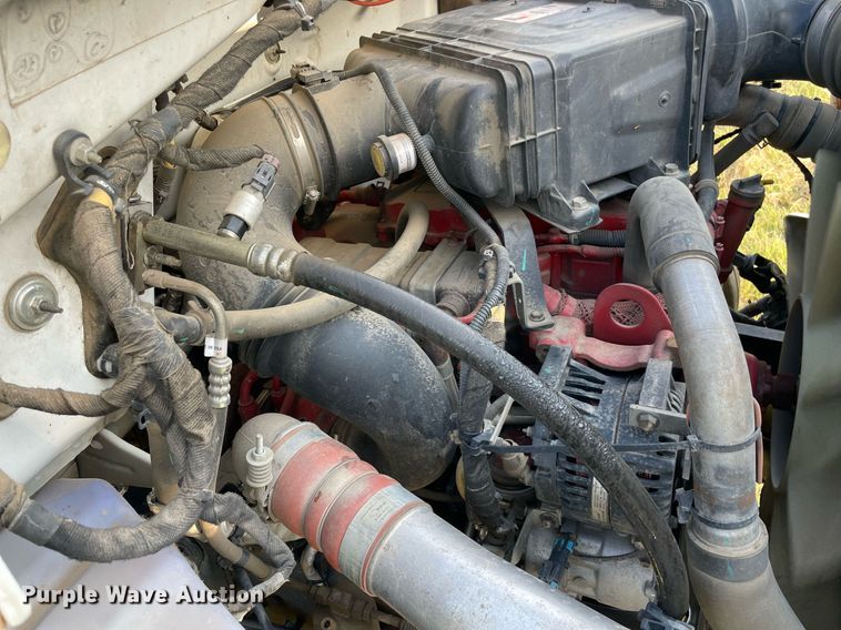 image for item DM0362 2015 Ford F650 Super Duty rollback truck