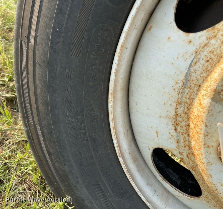 image for item DM0362 2015 Ford F650 Super Duty rollback truck