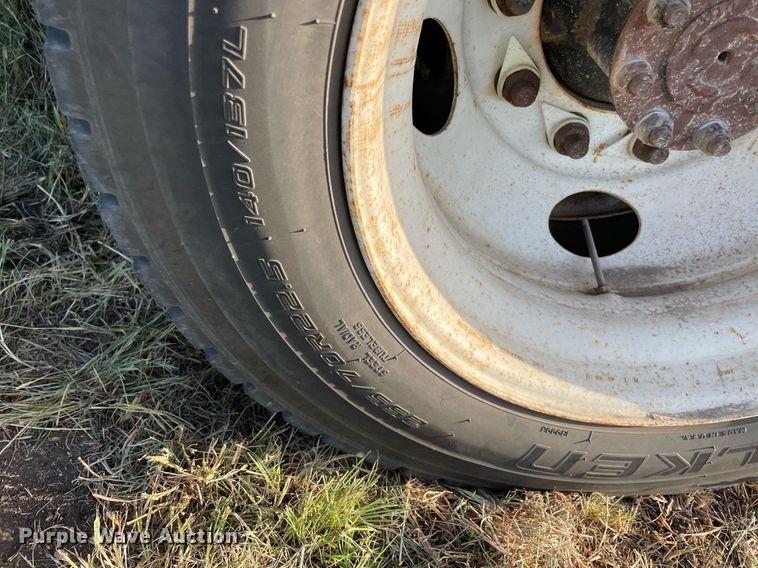 image for item DM0362 2015 Ford F650 Super Duty rollback truck