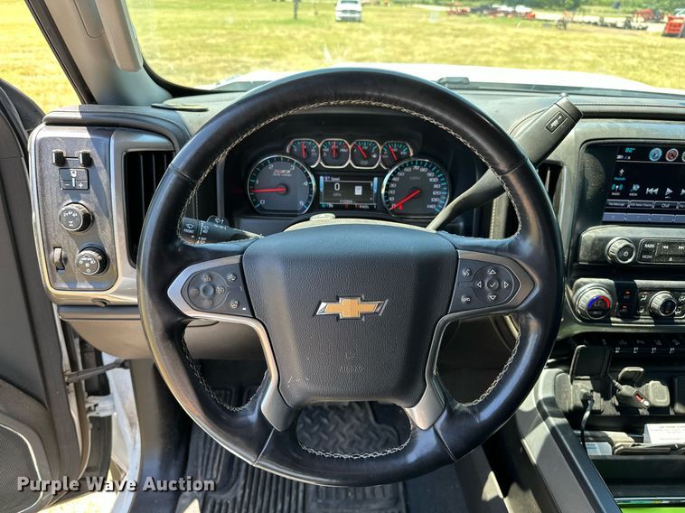 image for item DP3171 2019 Chevrolet  Silverado 2500HD  Crew Cab pickup truck