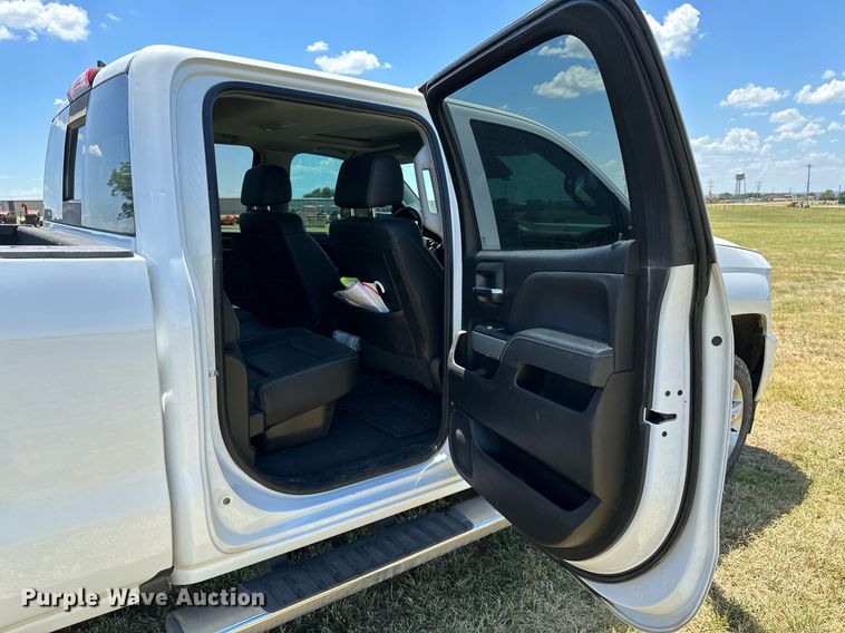 image for item DP3171 2019 Chevrolet  Silverado 2500HD  Crew Cab pickup truck