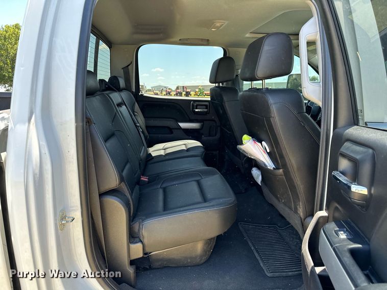 image for item DP3171 2019 Chevrolet  Silverado 2500HD  Crew Cab pickup truck