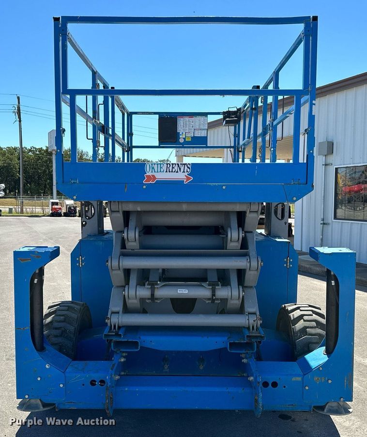 image for item DP3172 2013 Genie GS-4390  scissor lift