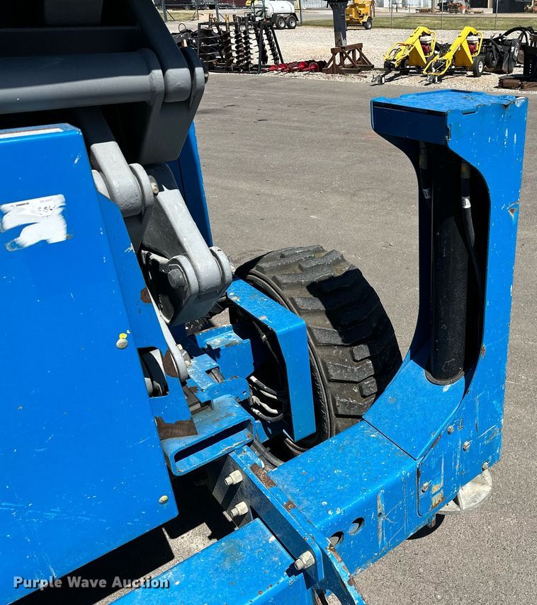 image for item DP3172 2013 Genie GS-4390  scissor lift