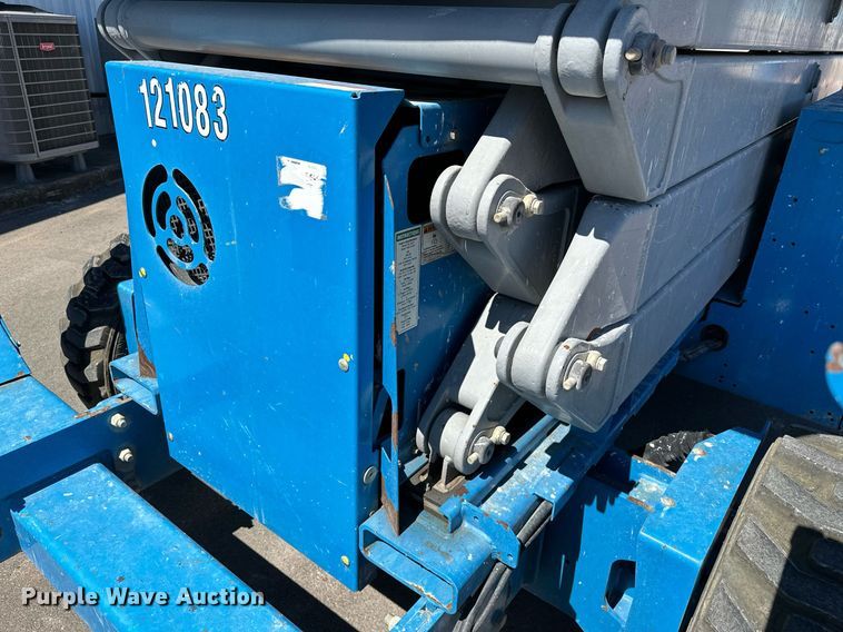 image for item DP3172 2013 Genie GS-4390  scissor lift