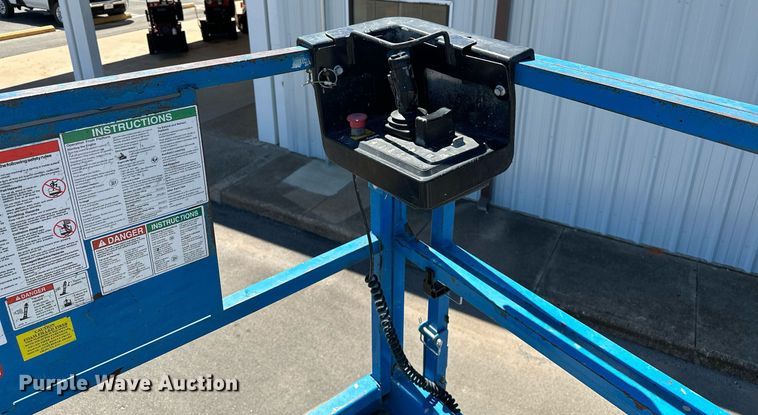 image for item DP3172 2013 Genie GS-4390  scissor lift