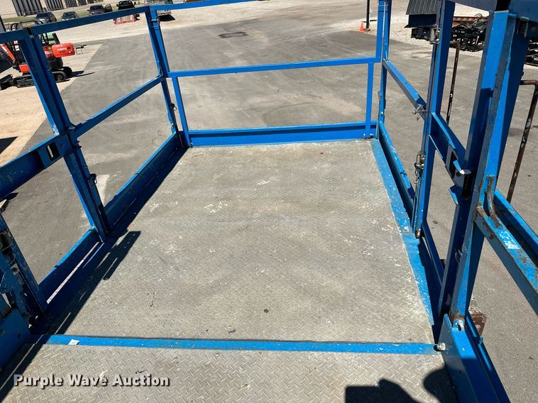 image for item DP3172 2013 Genie GS-4390  scissor lift