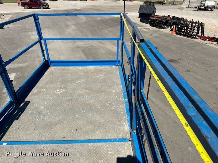image for item DP3172 2013 Genie GS-4390  scissor lift