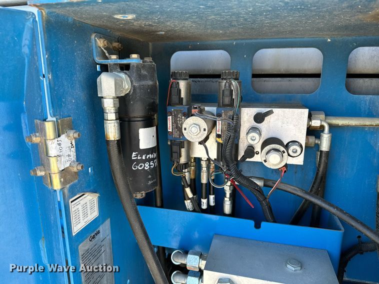 image for item DP3172 2013 Genie GS-4390  scissor lift