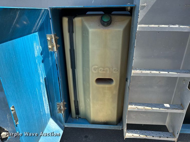 image for item DP3172 2013 Genie GS-4390  scissor lift