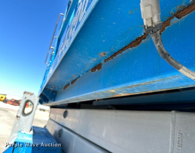 image for item DP3172 2013 Genie GS-4390  scissor lift