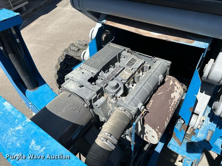 image for item DP3172 2013 Genie GS-4390  scissor lift