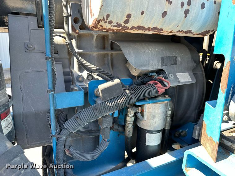 image for item DP3172 2013 Genie GS-4390  scissor lift